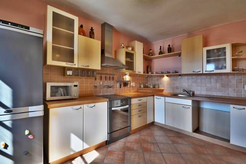 Imagen de la habitación del Hotel B&iacute;l&aacute; Pan&iacute;. Foto 7