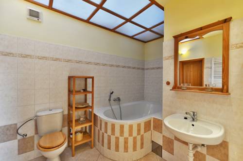 Imagen de la habitación del Hotel B&iacute;l&aacute; Pan&iacute;. Foto 15