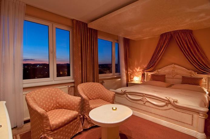 Imagen de la habitación del Hotel B&iacute;l&aacute; Růže. Foto 2
