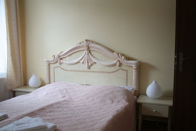 Imagen de la habitación del Hotel B&iacute;l&aacute; Růže. Foto 4