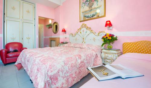 Imagen de la habitación del Hotel Biagiotti. Foto 6