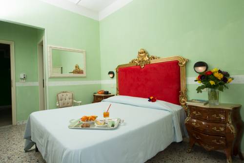 Imagen de la habitación del Hotel Biagiotti. Foto 10
