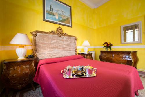 Imagen de la habitación del Hotel Biagiotti. Foto 14