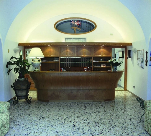 Imagen de los interiores del Hotel Biancamaria. Foto 12