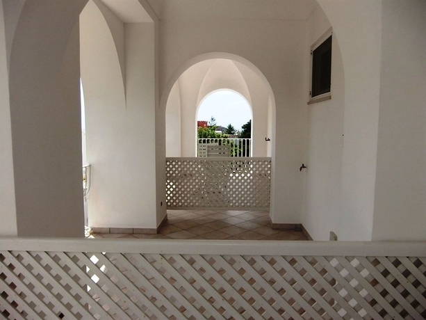 Imagen de los exteriores del Hotel Biancamaria. Foto 10