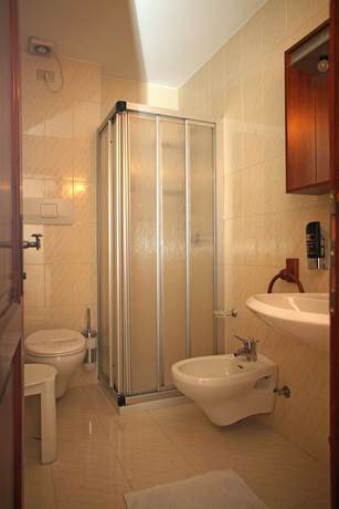 Imagen de la habitación del Hotel Biancaneve, Cogolo. Foto 11