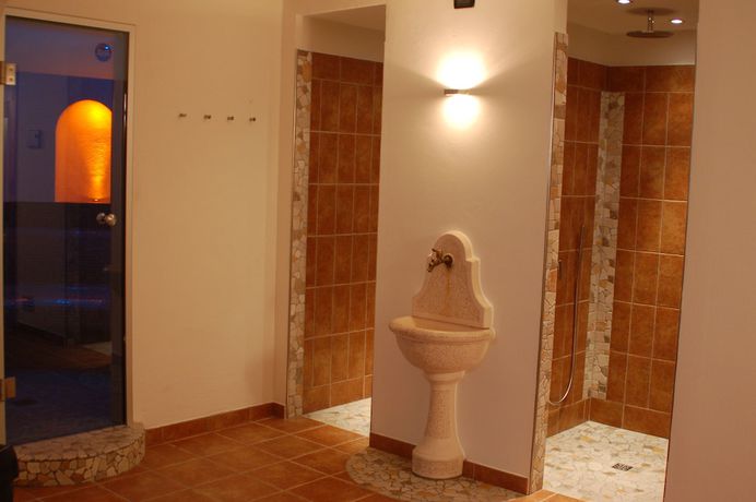 Imagen de la piscina del Hotel Biancaneve, Cogolo. Foto 18