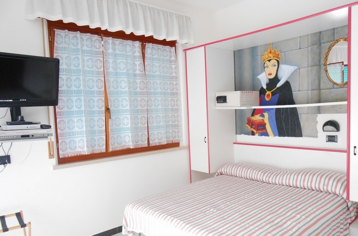 Imagen de la habitación del Hotel Biancaneve, Marotta. Foto 12