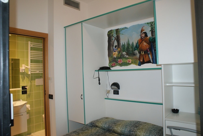 Imagen de la habitación del Hotel Biancaneve, Marotta. Foto 13