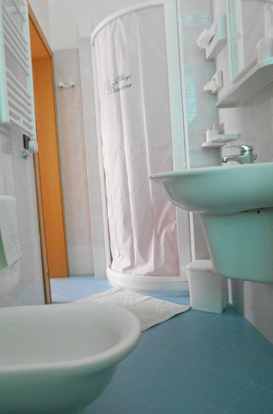 Imagen de la habitación del Hotel Biancaneve, Marotta. Foto 15