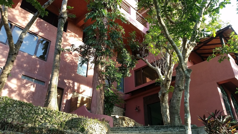 Imagen de los exteriores del Hotel Biancas Garden Boracay. Foto 15
