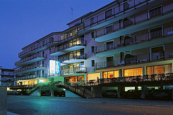 Imagen general del Hotel Bianchi, Bibione. Foto 1