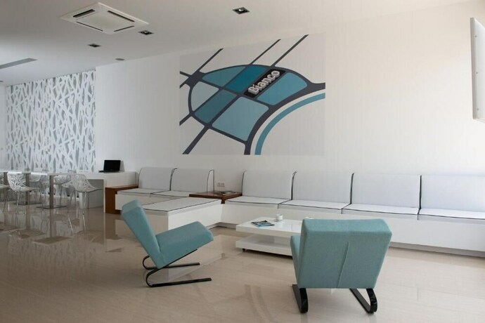 Imagen de los interiores del Hotel Bianco, Lakk&iacute;on. Foto 29