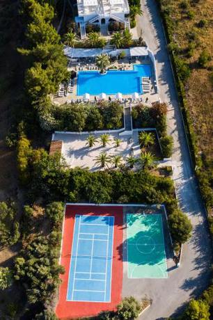 Imagen general del Hotel Bianco Olympico Beach Resort-All Inclusive. Foto 2