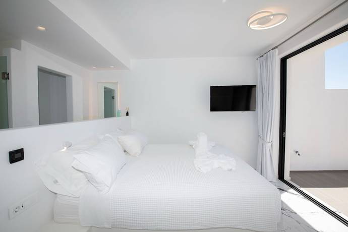 Imagen de la habitación del Hotel Bianco a Nero Mykonos. Foto 6