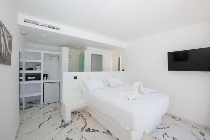 Imagen de la habitación del Hotel Bianco a Nero Mykonos. Foto 15
