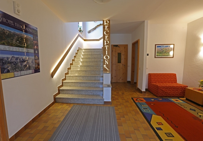 Imagen de los interiores del Hotel Biancospino. Foto 18