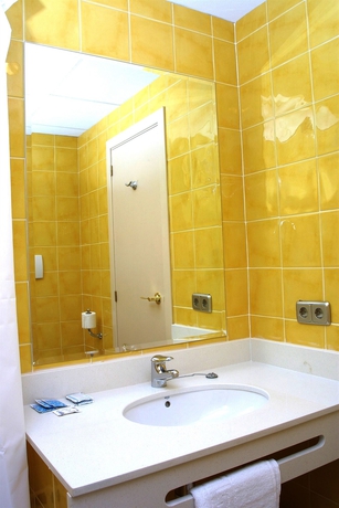 Imagen de la habitación del Hotel Biarritz, Gandía. Foto 5