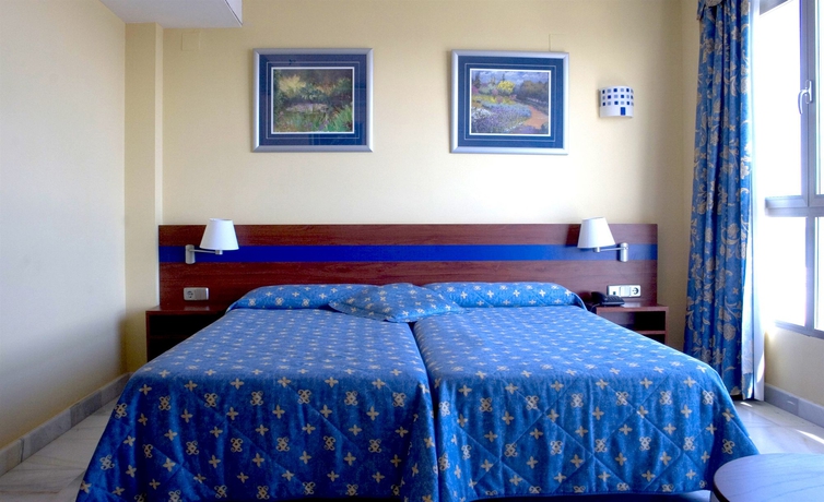 Imagen de la habitación del Hotel Biarritz, Gandía. Foto 6