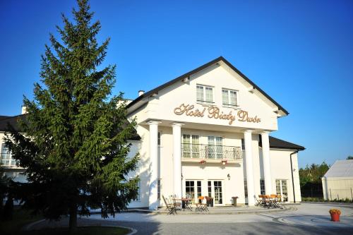 Imagen general del Hotel Biały Dw&oacute;r. Foto 2