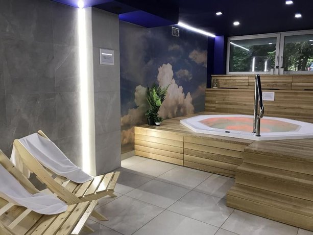 Imagen de la piscina del Hotel Biały, Gmina Witkowo. Foto 19