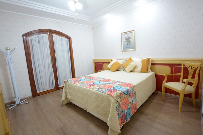 Imagen de la habitación del Hotel Biazi Paradise. Foto 7