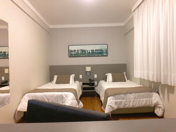 Imagen de la habitación del Hotel Biazi Plaza. Foto 7