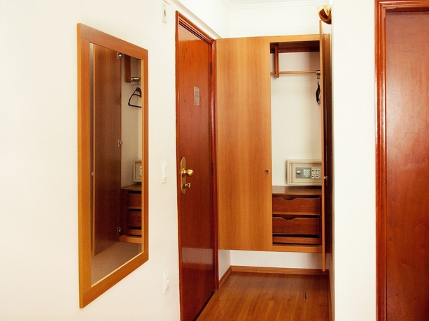 Imagen de la habitación del Hotel Biazi Plaza. Foto 10