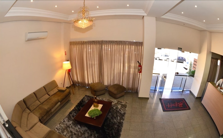 Imagen de los interiores del Hotel Biazi Plaza. Foto 19