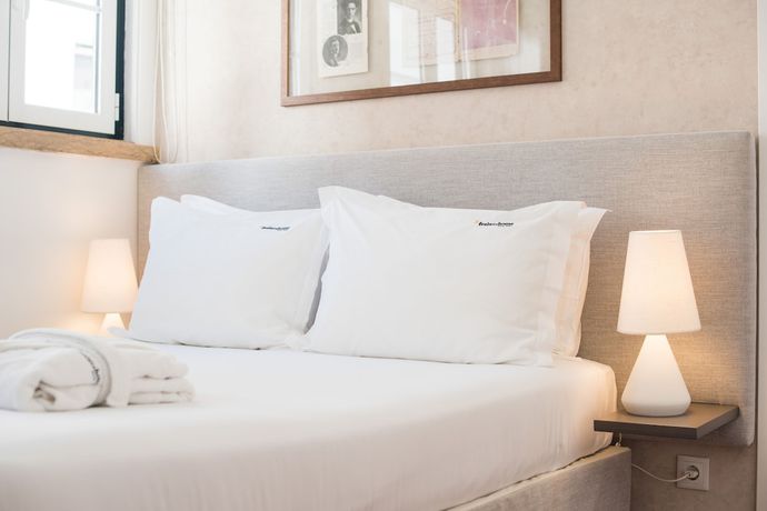 Imagen de la habitación del Hotel Bica Flh Suites. Foto 6