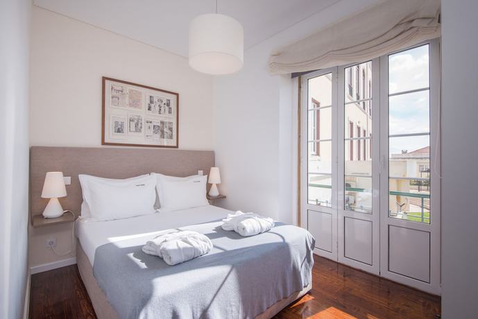 Imagen de la habitación del Hotel Bica Flh Suites. Foto 17