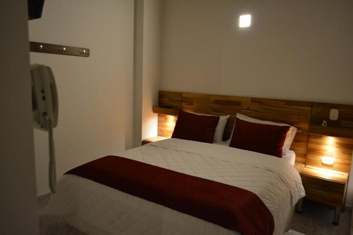 Imagen de la habitación del Hotel Bicentenario. Foto 20