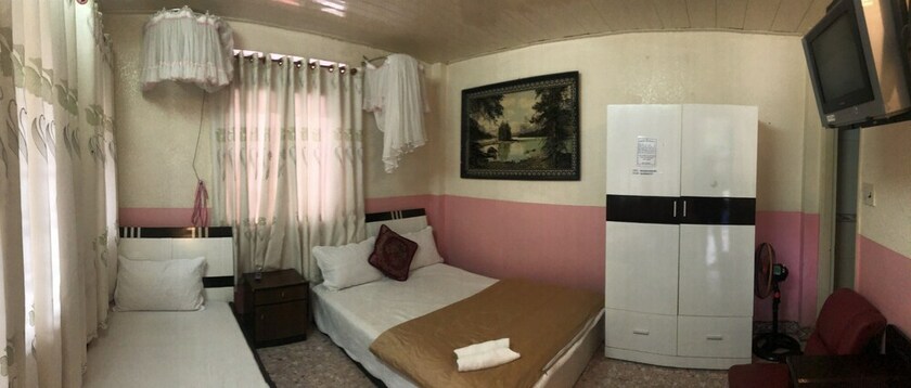 Imagen de la habitación del Hotel Bich Khue. Foto 27