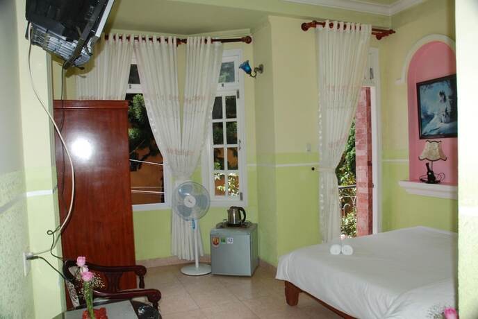 Imagen de la habitación del Hotel Bich Khue. Foto 31