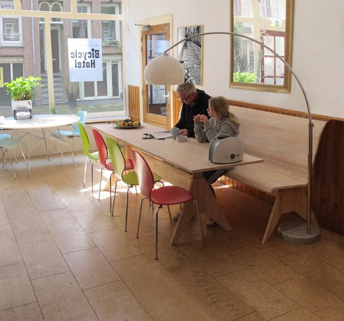 Imagen de los interiores del Hotel Bicycle Hotel Amsterdam. Foto 9