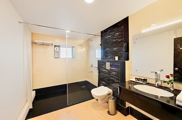 Imagen de la habitación del Hotel Bidar Gateway. Foto 4