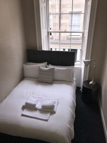 Imagen de la habitación del Hotel Bide Collective. Foto 3