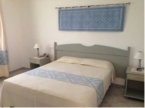 Imagen de la habitación del Hotel Biderrosa. Foto 7