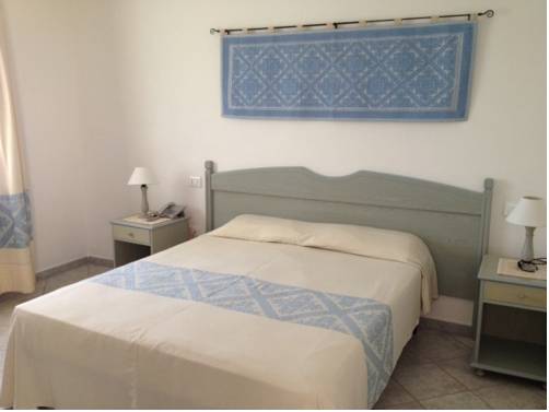 Imagen de la habitación del Hotel Biderrosa. Foto 12