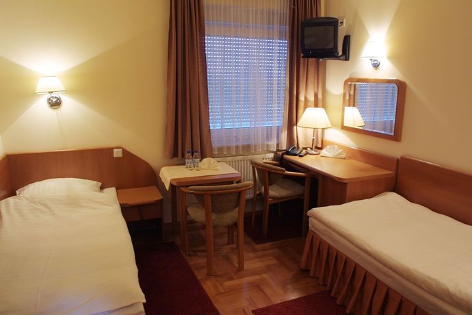 Imagen de la habitación del Hotel Bielany. Foto 8