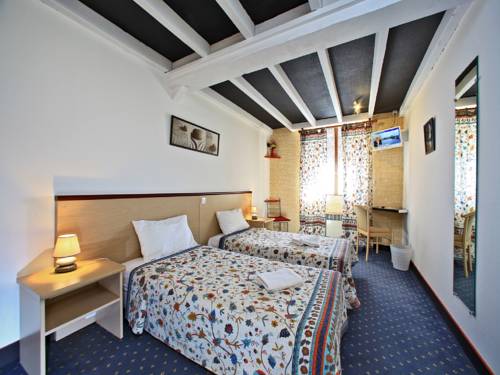 Imagen de la habitación del Hotel Bien-&Ecirc;tre Aux Cypr&egrave;s de Marquay. Foto 12