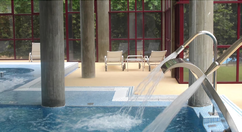 Imagen de la piscina del Hotel Bienestar Termas De Monção. Foto 17