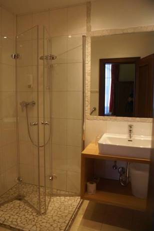 Imagen de la habitación del Hotel Bierhotel Loncium & Privatbrauerei. Foto 3