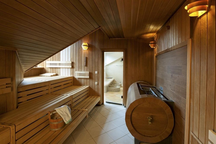 Imagen de la piscina del Hotel Bierwirt. Foto 13