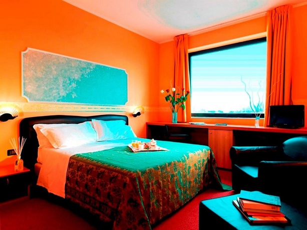 Imagen de la habitación del Hotel Bifi. Foto 10