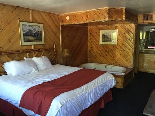 Imagen de la habitación del Hotel Big Bear Frontier. Foto 9