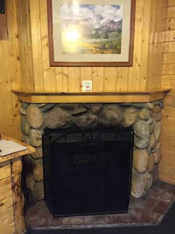 Imagen de la habitación del Hotel Big Bear Frontier. Foto 16