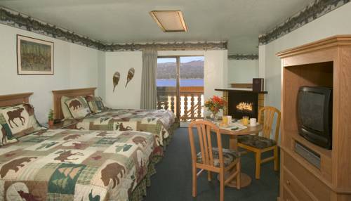Imagen de la habitación del Hotel Big Bear Lakefront Lodge. Foto 3
