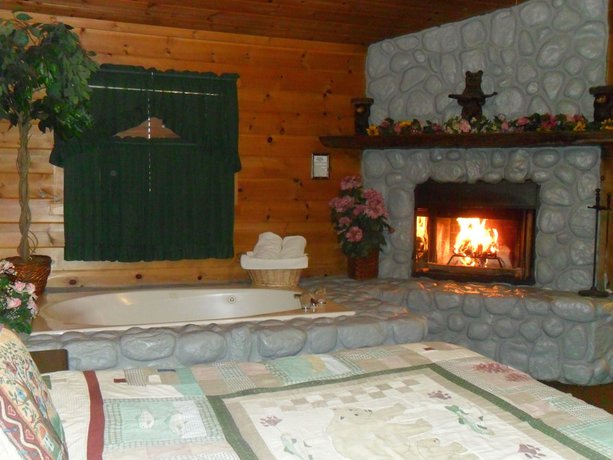 Imagen de la habitación del Hotel Big Bear Manor Spa Cabins. Foto 5