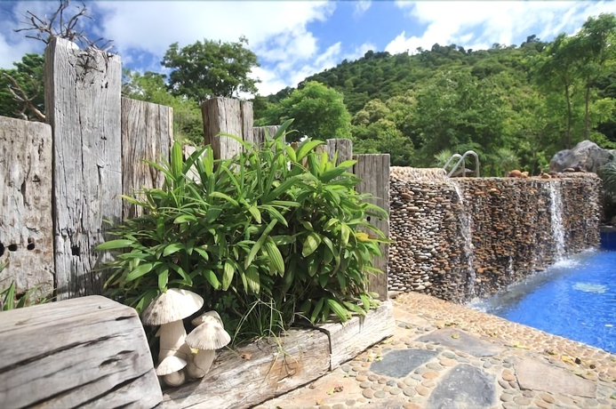 Imagen de la piscina del Hotel Big Joey Country Resort. Foto 18